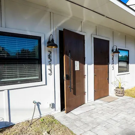 Sojourn Steps To The Beach Sleeps 4